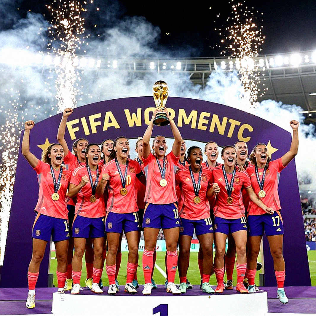 Bảng B ASEAN Cup: Việt Nam thắng nhọc, Thái Lan thắng nhàn — hiệu số đã bắt đầu lên tiếng